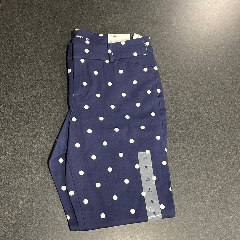 BRAND NEW WITH TAGS: Old Navy Pixie Ankle Dress Pants